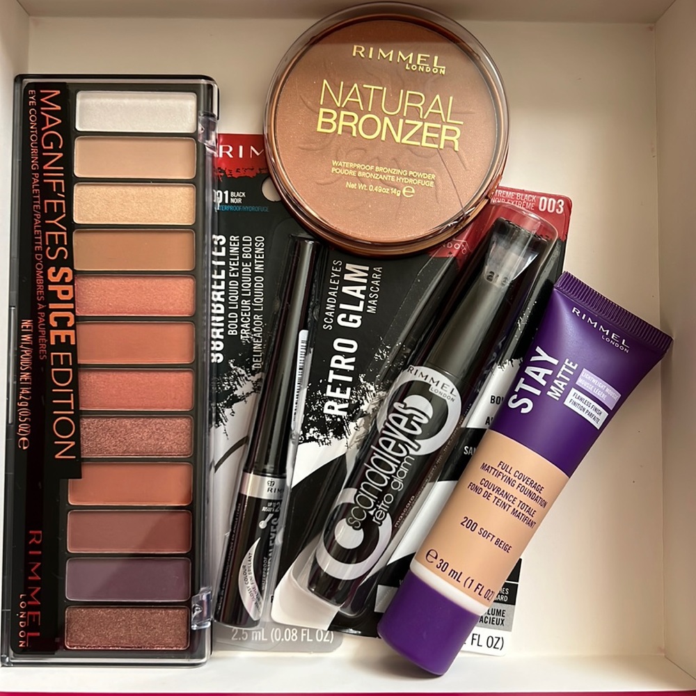 End 05/15/2023.  RIMMEL MAKEUP BUNDLE